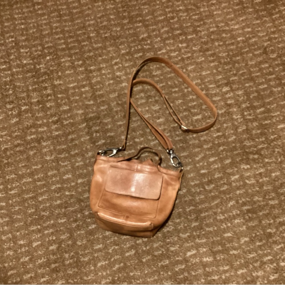 Latico Mick crossbody bag
